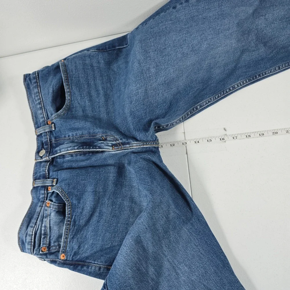 Levis 505 Regular Fit Jeans Mens 34x32 Medium Wash Blue Straight Leg Denim